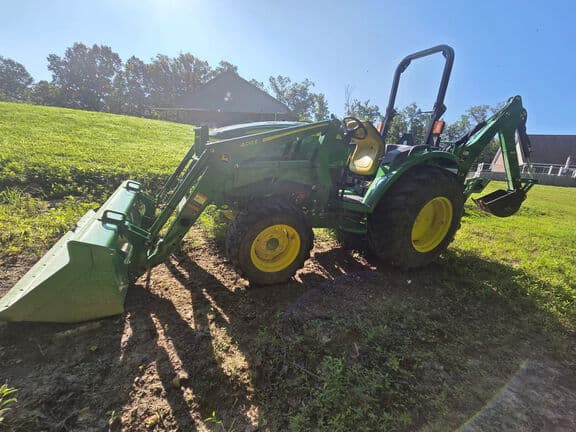 Image of John Deere 4052M equipment image 2