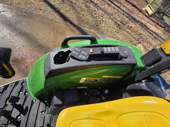 Image of John Deere 4052M equipment image 2