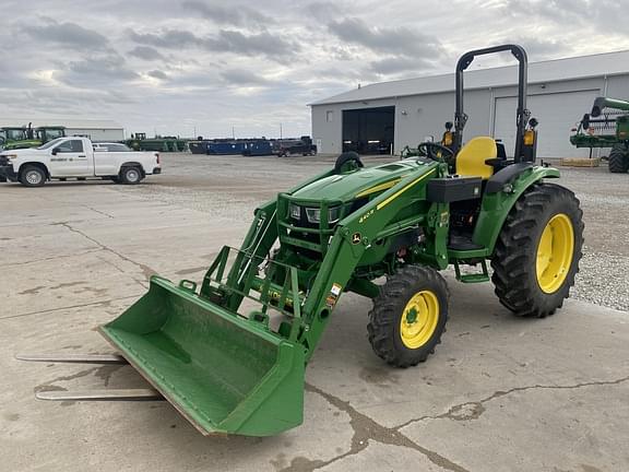Image of John Deere 4052R Primary image