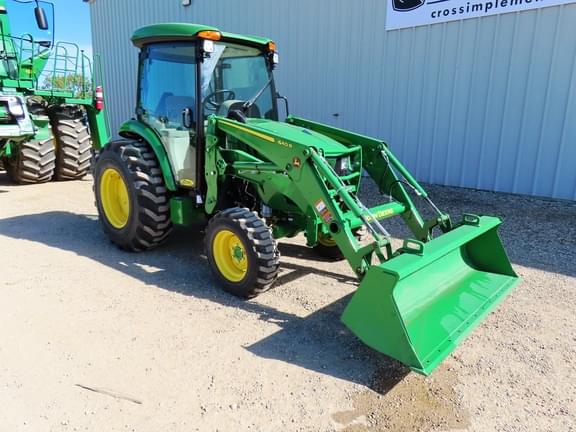 Image of John Deere 4052R equipment image 1