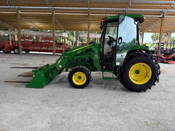 Image of John Deere 4052R Primary image