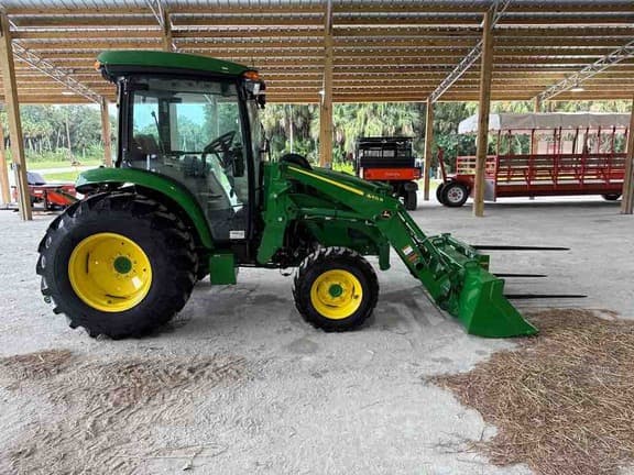 Image of John Deere 4052R equipment image 2