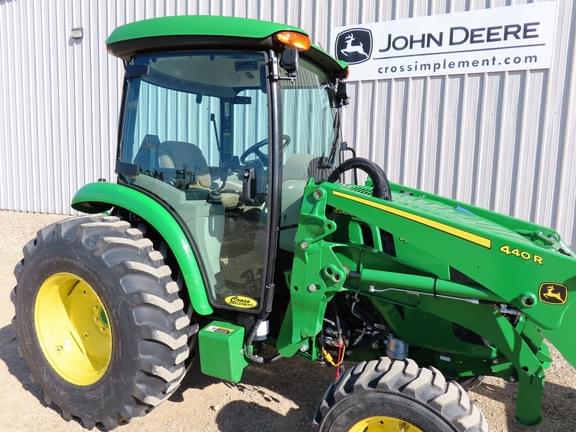 Image of John Deere 4052R equipment image 2