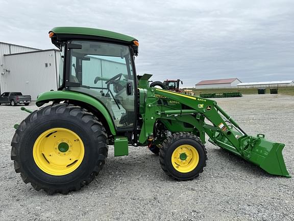 Image of John Deere 4052R equipment image 1