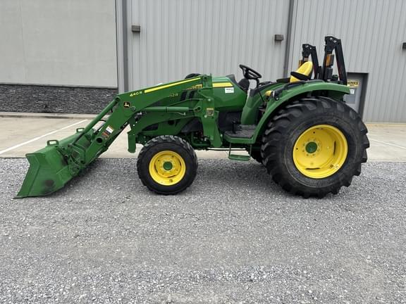 Image of John Deere 4052R Primary image