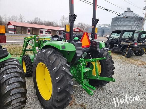 Image of John Deere 4066M equipment image 1