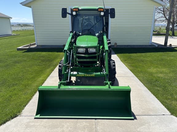 Image of John Deere 4066R equipment image 2