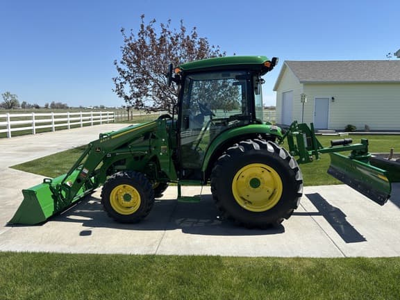 Image of John Deere 4066R equipment image 4