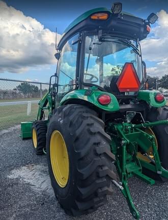 Image of John Deere 4066R equipment image 3