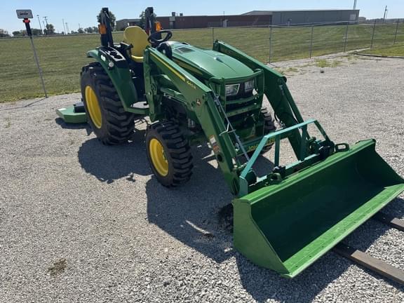 Image of John Deere 4066R equipment image 1