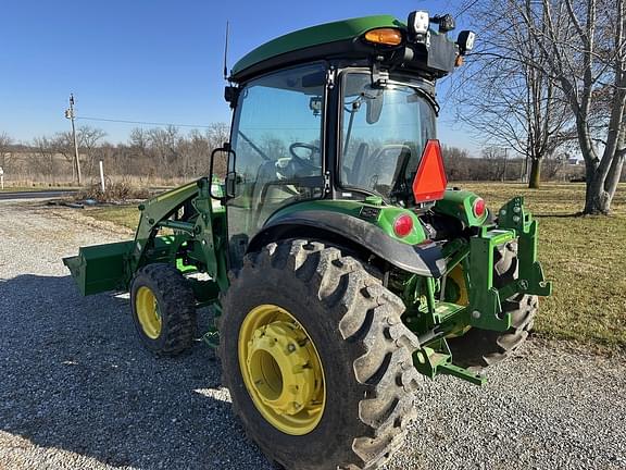 Image of John Deere 4075R equipment image 4