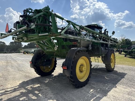 Image of John Deere 410R equipment image 1