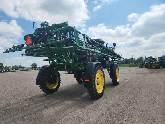 Image of John Deere 410R equipment image 2