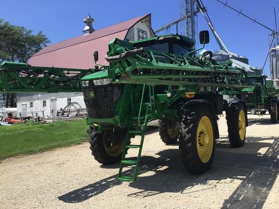 Image of John Deere 410R equipment image 2