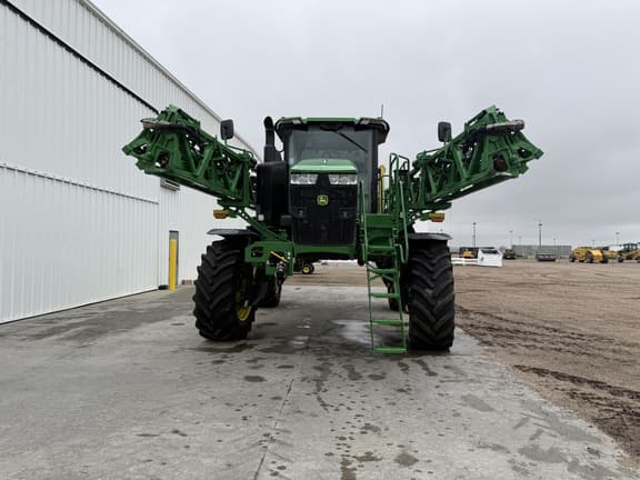 Image of John Deere 410R equipment image 2