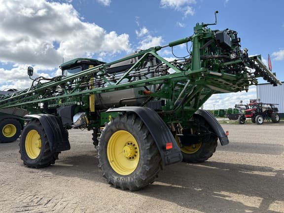 Image of John Deere 412R equipment image 4