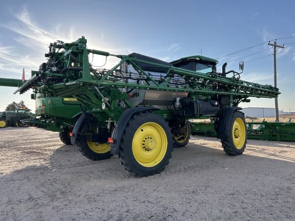 Image of John Deere 412R equipment image 1