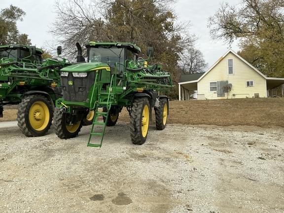 Image of John Deere 412R equipment image 4