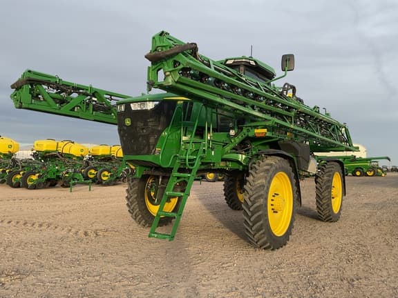 Image of John Deere 412R equipment image 1