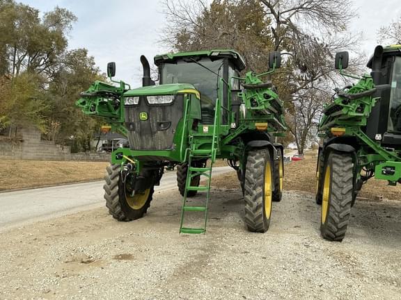 Image of John Deere 412R equipment image 1