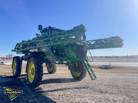 Image of John Deere 412R equipment image 2