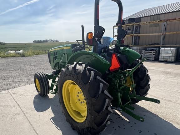 Image of John Deere 5050E equipment image 2
