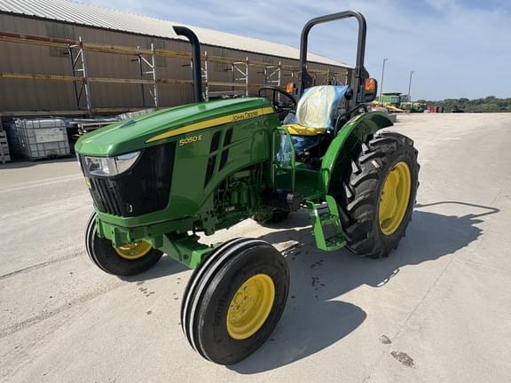 Image of John Deere 5050E Primary image
