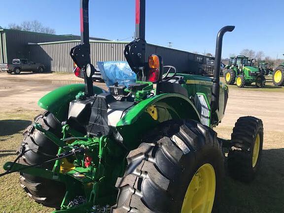Image of John Deere 5050E equipment image 3
