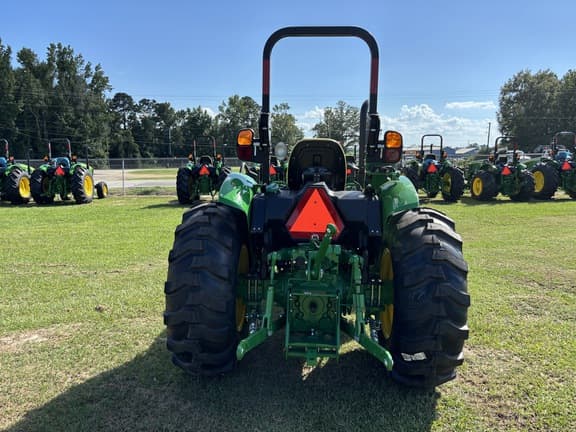Image of John Deere 5050E equipment image 4