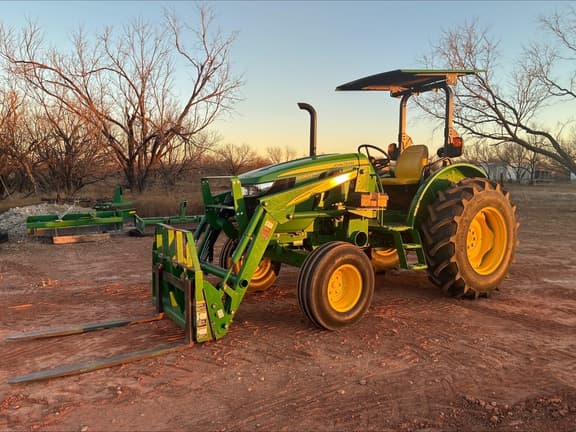Image of John Deere 5050E equipment image 2
