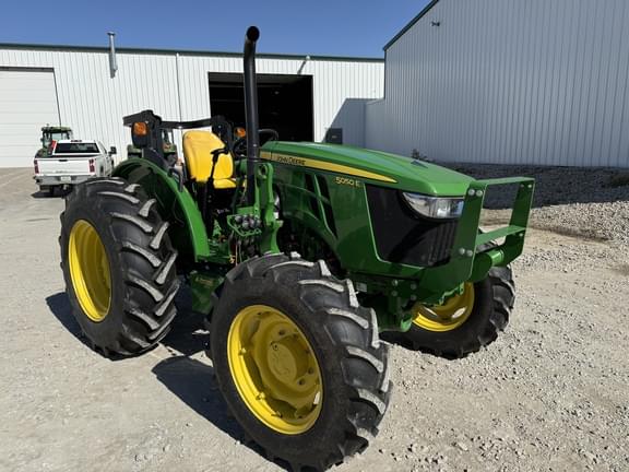 Image of John Deere 5050E equipment image 2