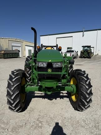 Image of John Deere 5050E equipment image 1