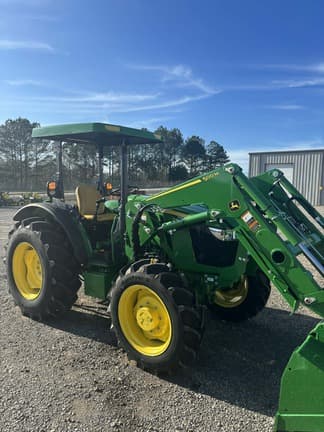 Main image John Deere 5060E