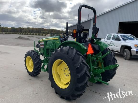 Image of John Deere 5060E equipment image 2
