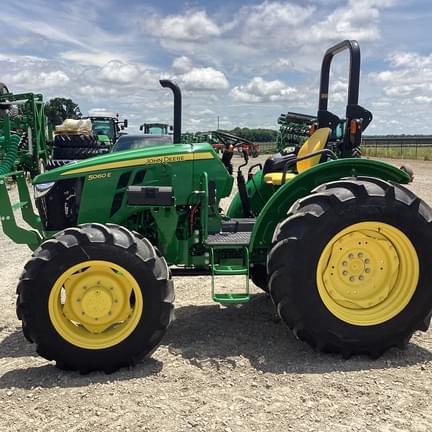 Image of John Deere 5060E Primary image