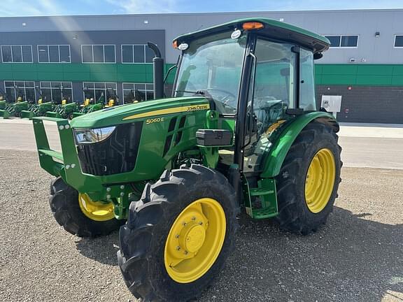 Image of John Deere 5060E Image 1