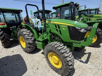 Main image John Deere 5060E