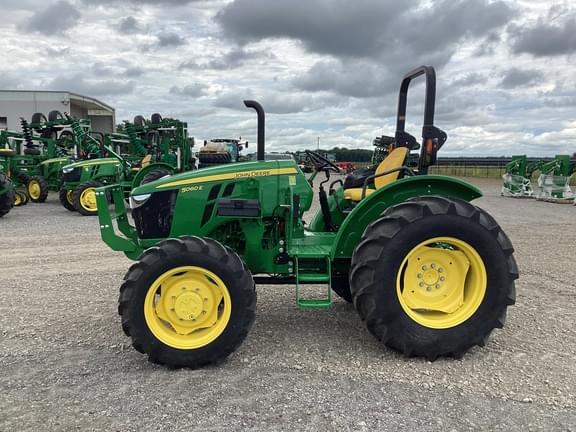 Image of John Deere 5060E Primary image