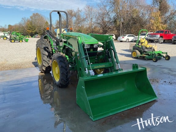 Main image John Deere 5060E