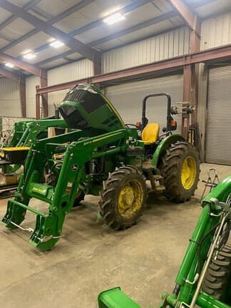 Main image John Deere 5060E