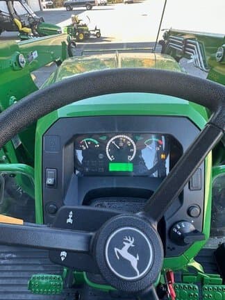 Image of John Deere 5060E equipment image 2
