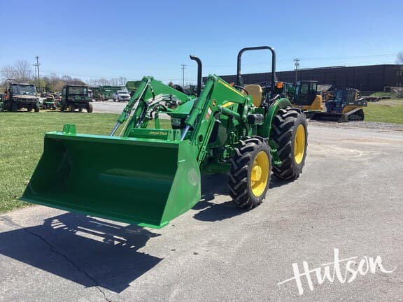 Image of John Deere 5067E equipment image 2