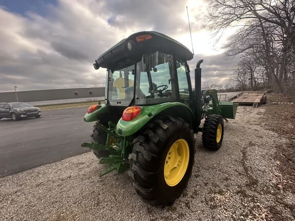 Image of John Deere 5067E equipment image 4