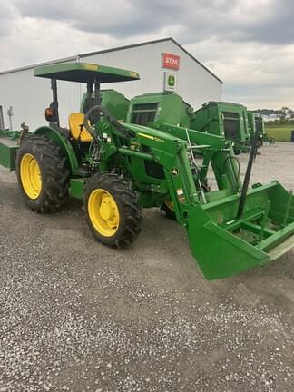 Image of John Deere 5067E equipment image 1