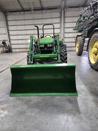 Image of John Deere 5067E equipment image 1