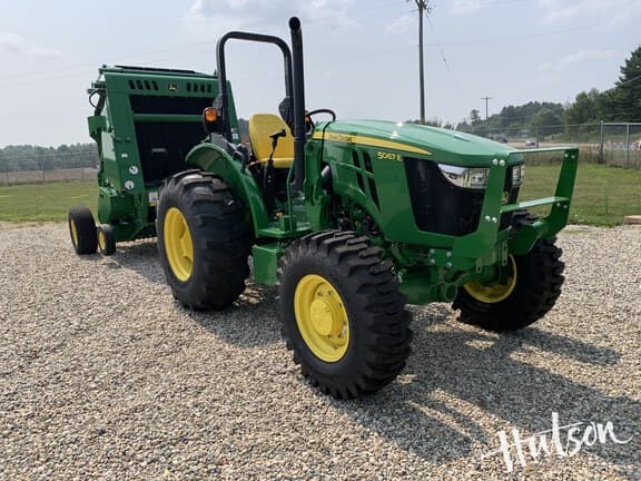 Image of John Deere 5067E equipment image 1