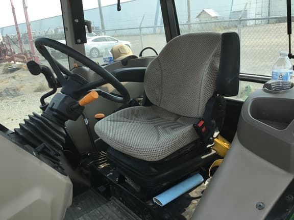 Image of John Deere 5067E equipment image 3