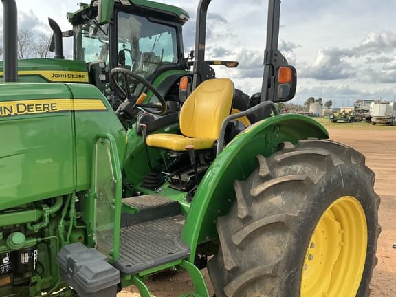 Image of John Deere 5075E equipment image 1
