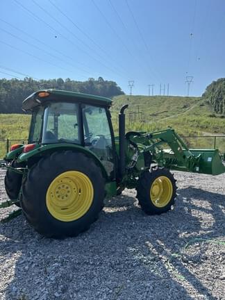 Image of John Deere 5075E equipment image 4
