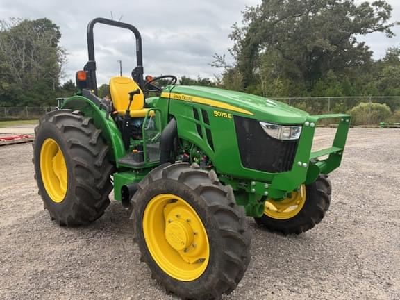 Image of John Deere 5075E equipment image 4